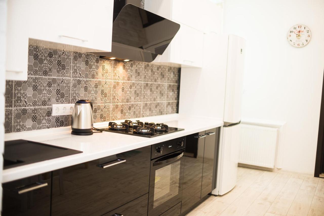 Modern Apartment *